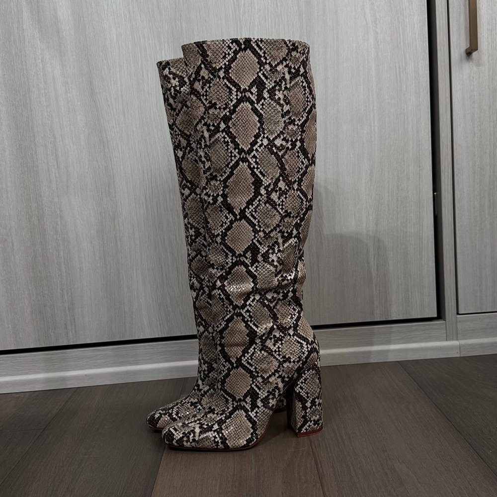 Snakeskin Heel boots